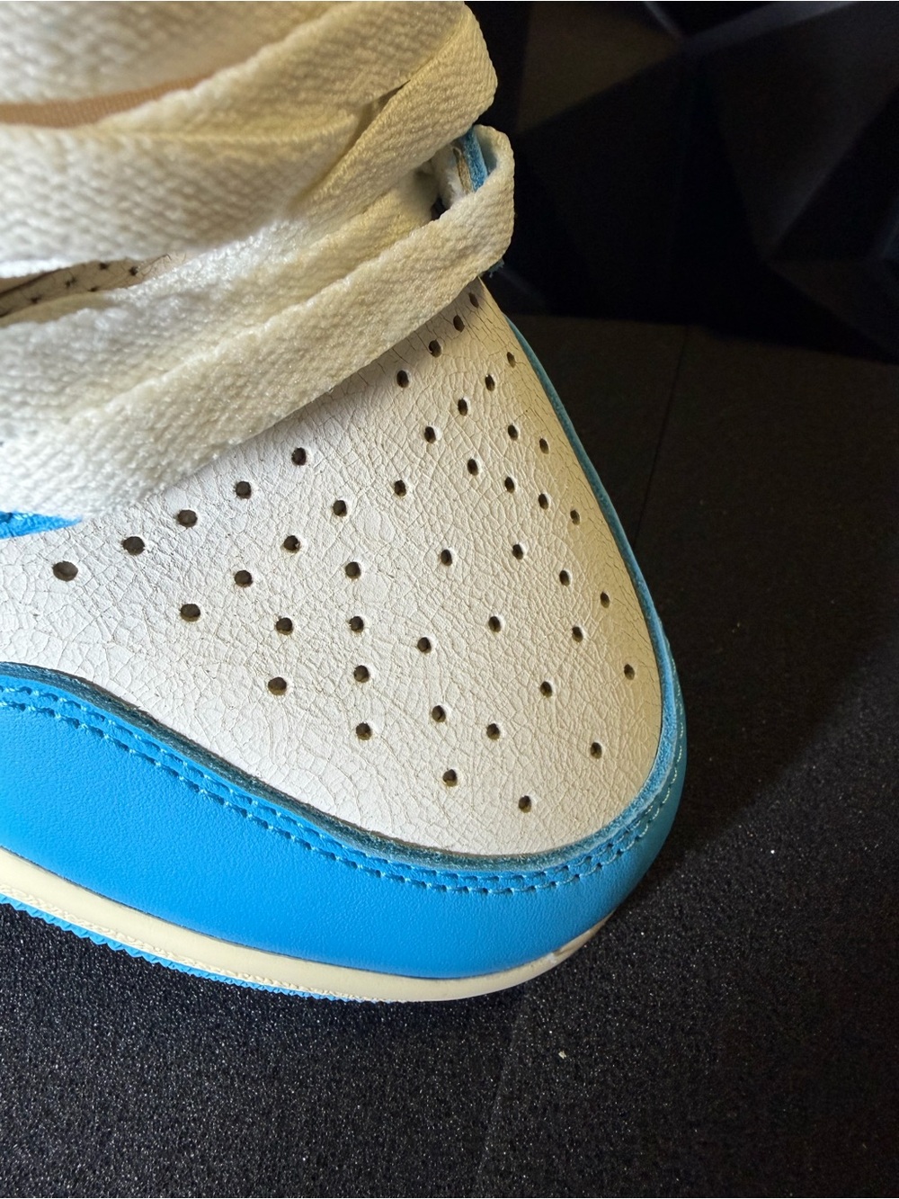 Air Jordan retro 1 High reimagined OG White/University Blue - Picture 4 of 7